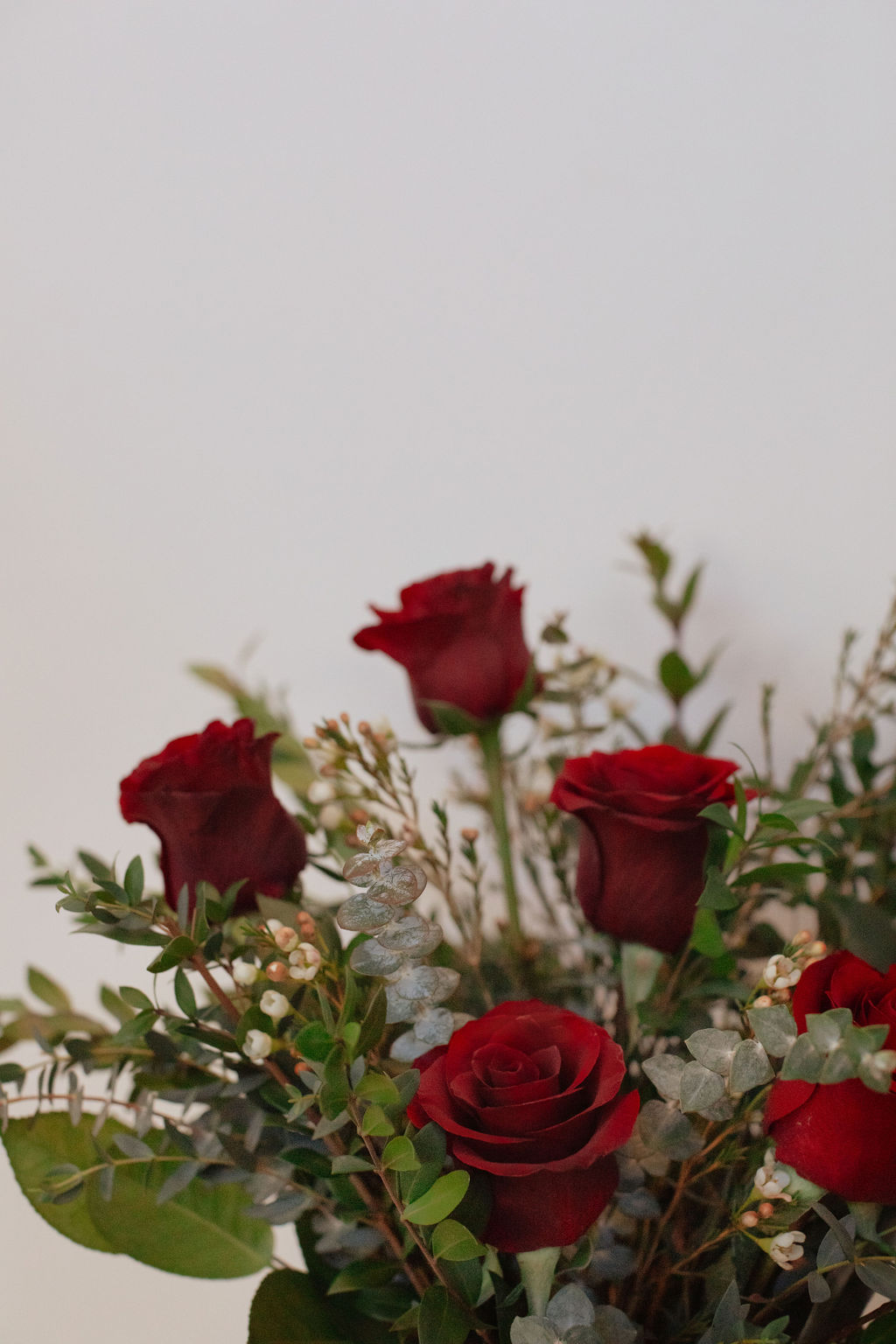 Valentine's Day Half-Dozen Roses - Image 3